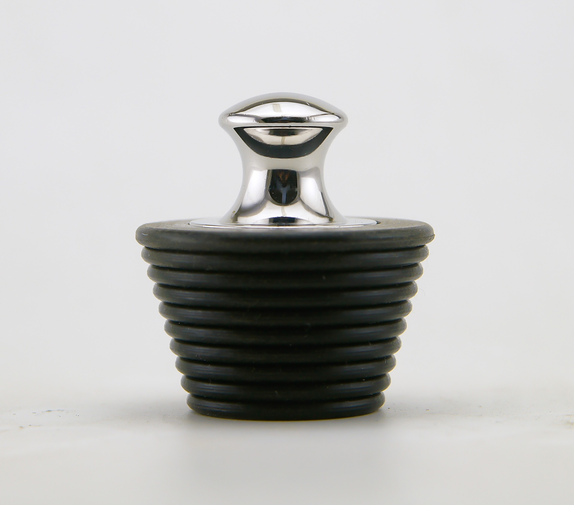 thumbnail image 1 of Tapón de bañera YONGSHENG negro, 1 of 3