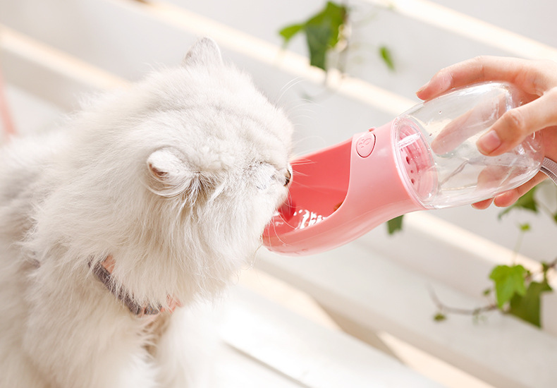 Botella de agua azul para perros, botella de agua portátil para mascotas para caminar, a prueba de fugas, cachorro, perro, dispensador de agua para exteriores