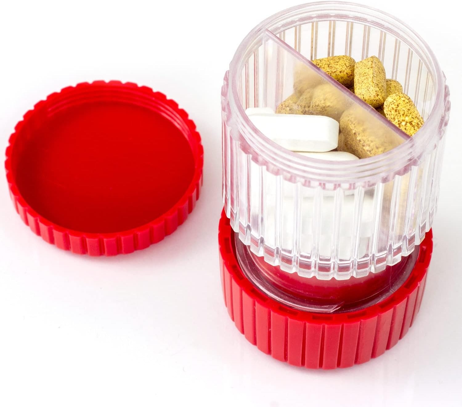 thumbnail image 3 of Trituradora y Molinillo de Pastillas, Tritura Vitaminas y Tabletas, Capacidad para hasta 2 Pastillas, con Agarre Ergonómico, Rojo, 3 of 5