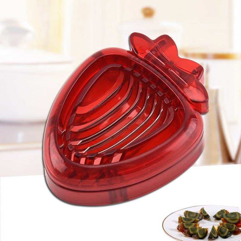 thumbnail image 3 of Diseño de fresa, rojo, herramienta de cocina cortadora de acero inoxidable, 3 of 4