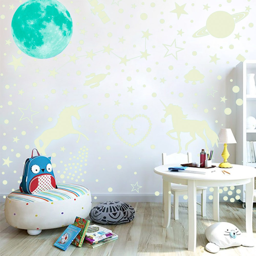 thumbnail image 4 of Estrellas que brillan en la oscuridad para el techo, pegatinas de pared de unicornio, decoración de pared de unicornio para dormitorio de niñas, planeta de estrellas de unicornio que brillan, 4 of 5