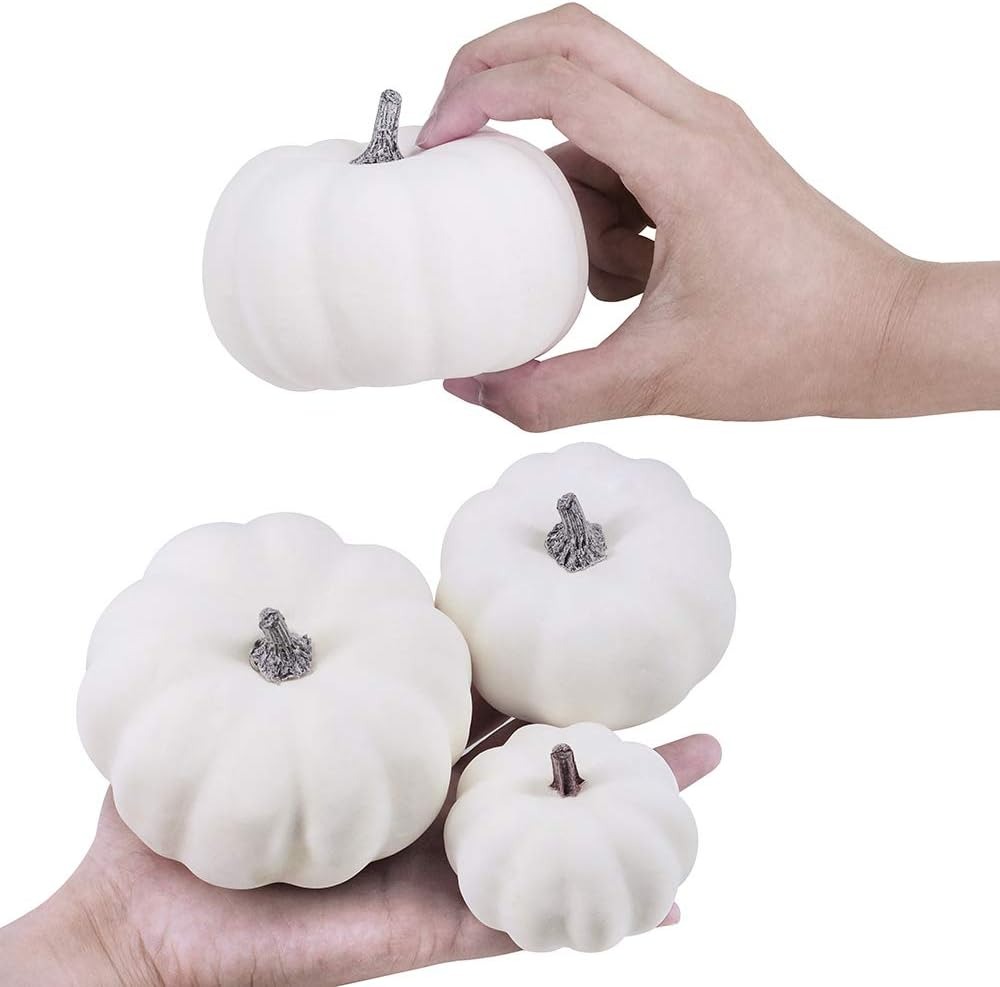 thumbnail image 2 of Calabazas artificiales blancas YONGSHENG 12 piezas de varios tamaños para Halloween y decoración de Acción de Gracias, 2 of 5